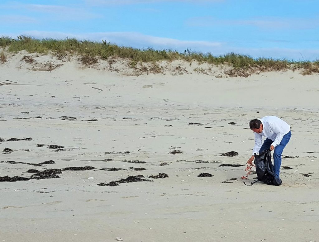 Paul-finds-more-trash